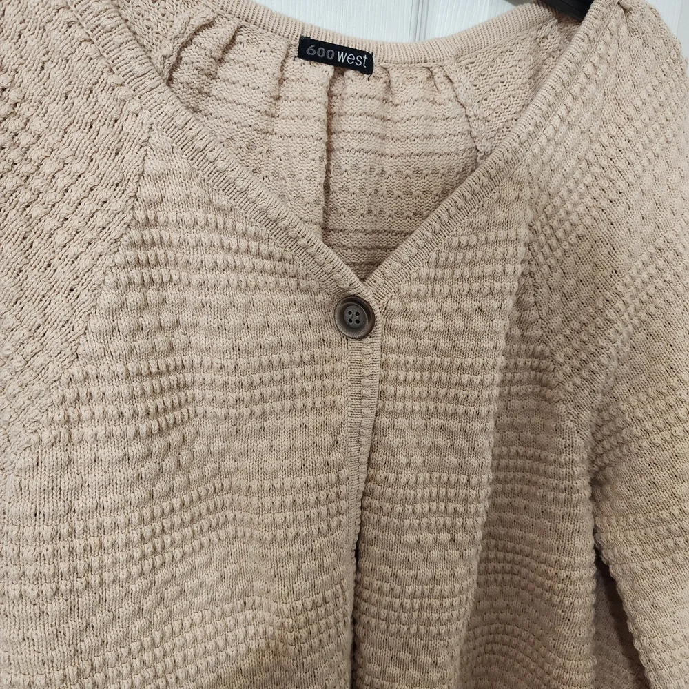 Women's Cream Sweater Size Small - Picture 2 of 5